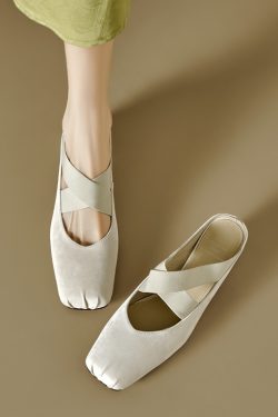 Genuine Leather Cross-Strap Open-Toe Mid-Heel Square-Toe Mules in Italian Style - Chic and Trendy Footwear for Modern Fashionistas