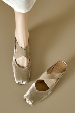 Genuine Leather Cross-Strap Open-Toe Mid-Heel Square-Toe Mules in Italian Style - Chic and Trendy Footwear for Modern Fashionistas