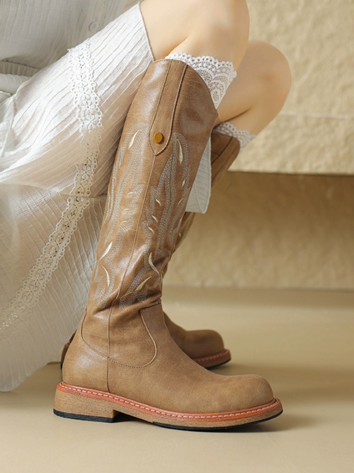 Genuine Leather Embroidered Western Cowboy Boots for Women - Vintage Long Boots with Back Zipper, 2024 Autumn Winter Style Genuine Leather Embroidered Western Cowboy Boots for Women - Vintage Long Boots with Back Zipper, 2024 Autumn Winter Style