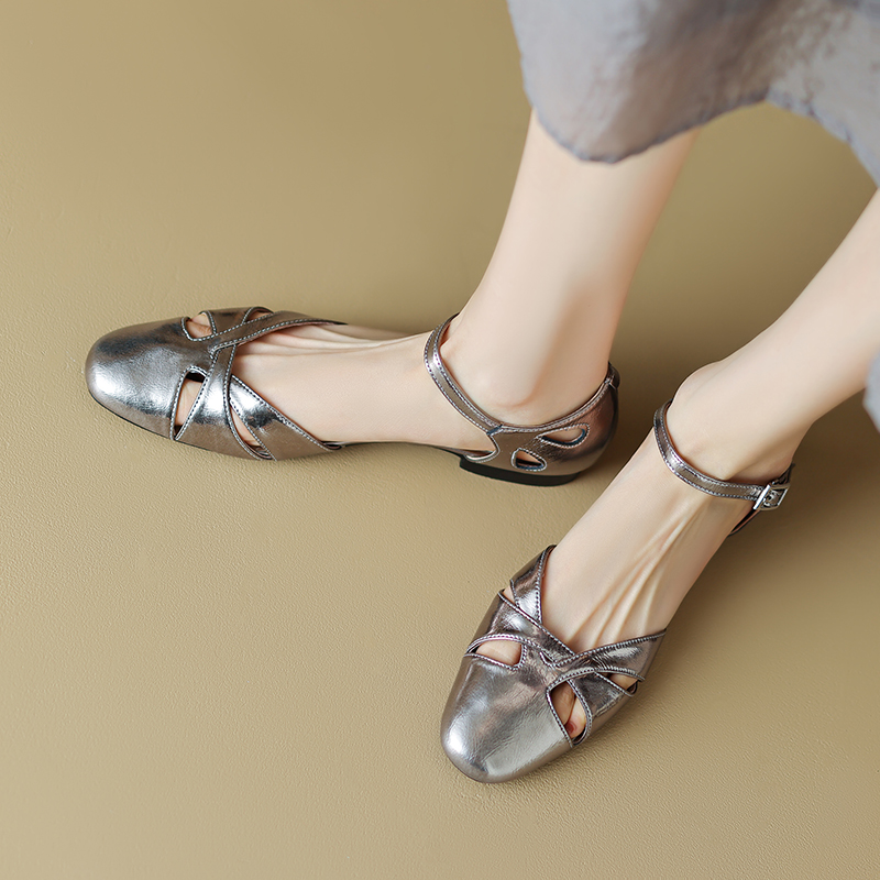 Genuine Leather French Artistic Flat-Toed Roman Sandals for Women - Hollow Design Summer Footwear Genuine Leather French Artistic Flat-Toed Roman Sandals for Women - Hollow Design Summer Footwear