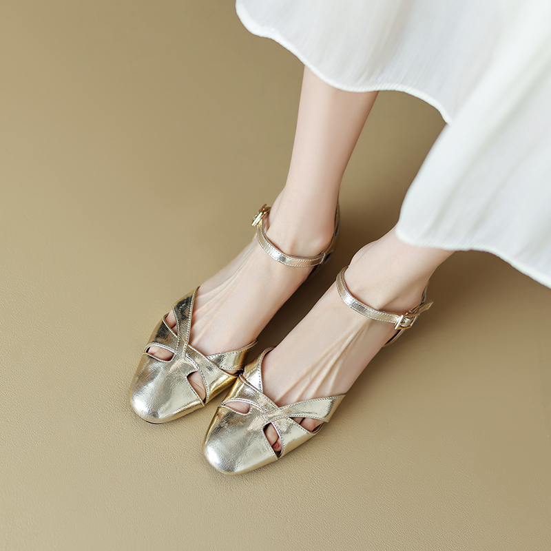 Genuine Leather French Artistic Flat-Toed Roman Sandals for Women - Hollow Design Summer Footwear Genuine Leather French Artistic Flat-Toed Roman Sandals for Women - Hollow Design Summer Footwear