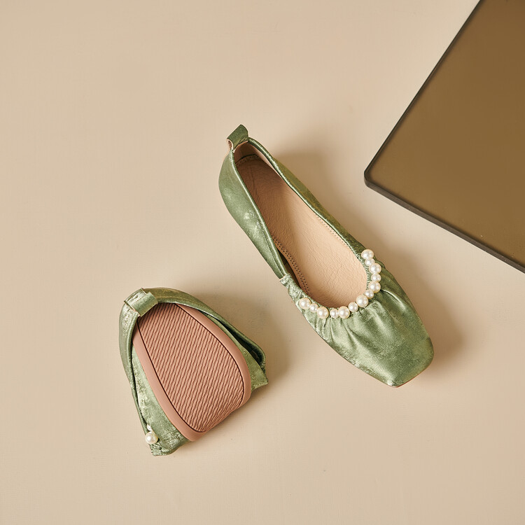 Genuine Leather French-Style Pearl Shallow Mouth Flat Shoes for Women - Italian Corso Venezia Pleated Grandma Shoes Genuine Leather French-Style Pearl Shallow Mouth Flat Shoes for Women - Italian Corso Venezia Pleated Grandma Shoes