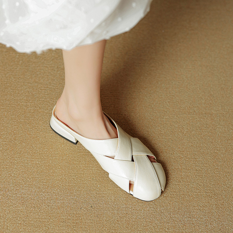 Genuine Leather Hollow-Out Toe Half Slippers - Woven Low-Heeled Fashionable Sandals for Skirts, Italian Style, Trendy Footwear Genuine Leather Hollow-Out Toe Half Slippers - Woven Low-Heeled Fashionable Sandals for Skirts, Italian Style, Trendy Footwear