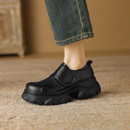 Genuine Leather Italian-Style Women's Shoes - Comfortable Thick Sole 6 cm Soft Sole - Trendy Fashion Footwear for Everyday Wear Genuine Leather Italian-Style Women's Shoes - Comfortable Thick Sole 6 cm Soft Sole - Trendy Fashion Footwear for Everyday Wear