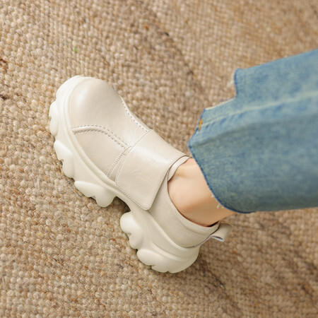 Genuine Leather Italian-Style Women's Shoes - Comfortable Thick Sole 6 cm Soft Sole - Trendy Fashion Footwear for Everyday Wear Genuine Leather Italian-Style Women's Shoes - Comfortable Thick Sole 6 cm Soft Sole - Trendy Fashion Footwear for Everyday Wear