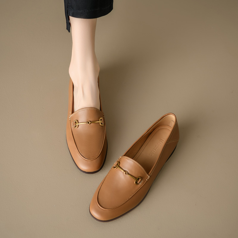 Genuine Leather Loafers for Women, Low-Heeled Flat Shoes, Soft-Soled Driving Shoes, Chic Italian Style Footwear Genuine Leather Loafers for Women, Low-Heeled Flat Shoes, Soft-Soled Driving Shoes, Chic Italian Style Footwear