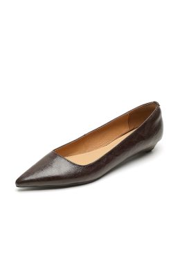 Genuine Leather Low-Heeled Pointed Toe Work Shoes for Women - Elegant Commuting Style, Italian Design, Perfect for Office and Daily Wear