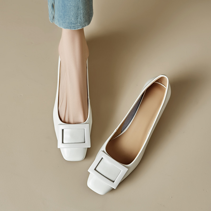 Genuine Leather Mid-Heel Square Toe Shoes for Women - Elegant Chunky Heel, Shallow Mouth Design, Classic Style Genuine Leather Mid-Heel Square Toe Shoes for Women - Elegant Chunky Heel, Shallow Mouth Design, Classic Style