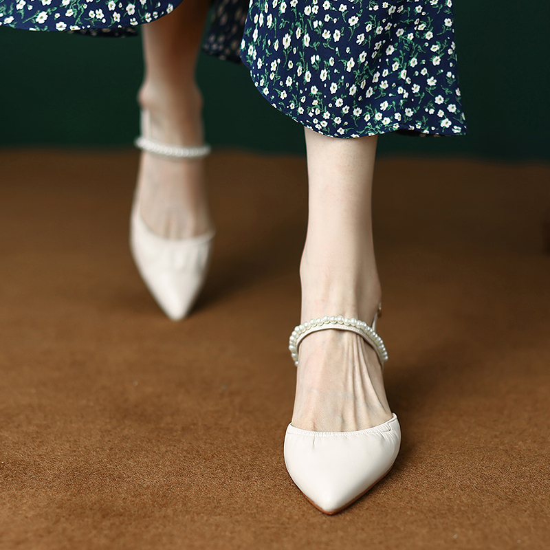 Genuine Leather Pointed Toe Chunky High Heel Backless Sandals – Fairy Style Italian Corso Venezia Inspired Design Genuine Leather Pointed Toe Chunky High Heel Backless Sandals – Fairy Style Italian Corso Venezia Inspired Design