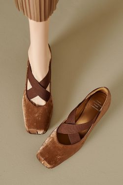 Genuine Leather Retro Chinese Style Ballet Shoes - Mid-Heel Mary Jane Chunky Heel Flats for Y2K and Vintage Fashion Lovers