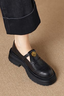 Genuine Leather Round Toe Camellia Loafers for Women - Retro Thick-Soled Flats for Commuting, Versatile Y2K Style Shoes