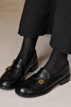 Genuine Leather Round Toe Camellia Loafers for Women, British Style Brogue Carved Flats, Vintage Inspired Footwear