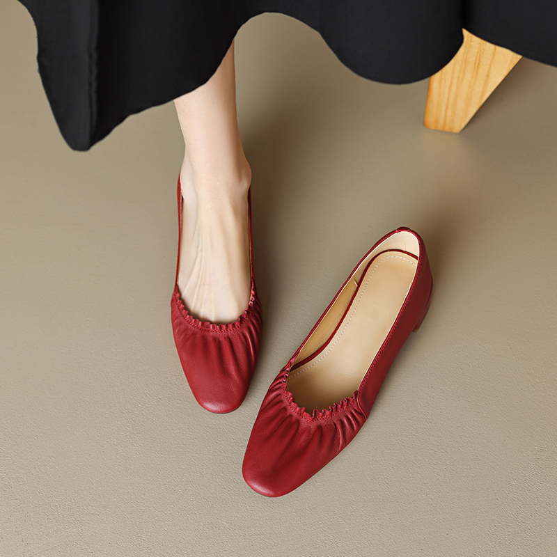 Genuine Leather Round Toe Pleated Chunky Mid-Heel Shoes for Women - Spring Versatile Style, Italian-Inspired Footwear Genuine Leather Round Toe Pleated Chunky Mid-Heel Shoes for Women - Spring Versatile Style, Italian-Inspired Footwear