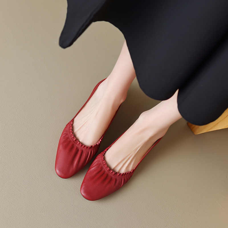 Genuine Leather Round Toe Pleated Chunky Mid-Heel Shoes for Women - Spring Versatile Style, Italian-Inspired Footwear Genuine Leather Round Toe Pleated Chunky Mid-Heel Shoes for Women - Spring Versatile Style, Italian-Inspired Footwear