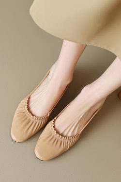 Genuine Leather Round Toe Pleated Chunky Mid-Heel Shoes for Women - Spring Versatile Style, Italian-Inspired Footwear