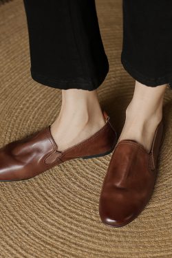 Genuine Leather Round Toe Slip-On Loafers for Women - Retro Vintage Flat Shoes