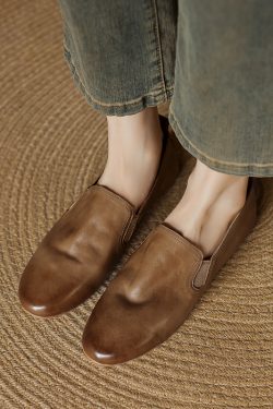 Genuine Leather Round Toe Slip-On Loafers for Women - Vintage French Style Flat Shoes - Autumn 2025 Fashion Footwear