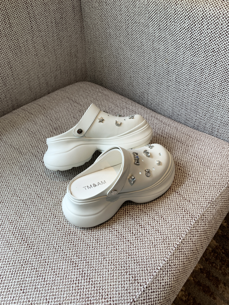 Genuine Leather Thick-Soled Closed-Toe Sandals for Women - 2025 Summer Versatile Half Slippers, Niche Fashion Footwear Genuine Leather Thick-Soled Closed-Toe Sandals for Women - 2025 Summer Versatile Half Slippers, Niche Fashion Footwear