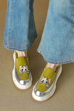Genuine Leather Thick-Soled Lucky Cat Embroidered Slip-On Loafers for Women - 2025 Height-Increasing Flats, Trendy Y2K Style