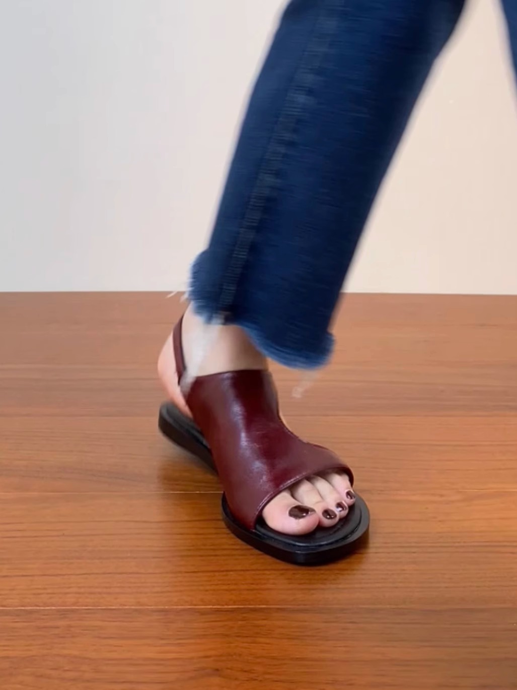 Genuine Leather Vacation Flat-Toe Sandals for Women - Side-Open Black Summer Shoes 2025, Lazy Chic Style Genuine Leather Vacation Flat-Toe Sandals for Women - Side-Open Black Summer Shoes 2025, Lazy Chic Style