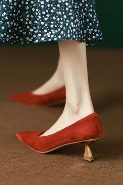 Giant Soft Cat Heel High Heels for Women - 2025 Pointed Toe Sheep Faux Leather Thin Heels, Trendy Y2K Style