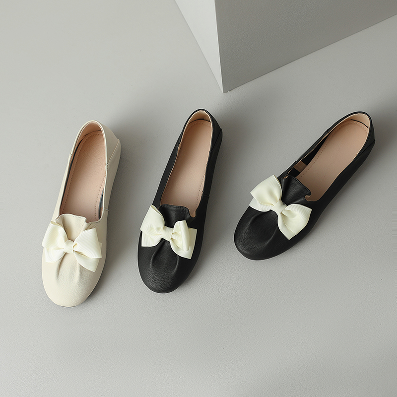 Giant Soft French Genuine Leather Women's Ballet Flats with Gentle Bow - Artistic Two-Way Design for Comfortable Everyday Style Giant Soft French Genuine Leather Women's Ballet Flats with Gentle Bow - Artistic Two-Way Design for Comfortable Everyday Style