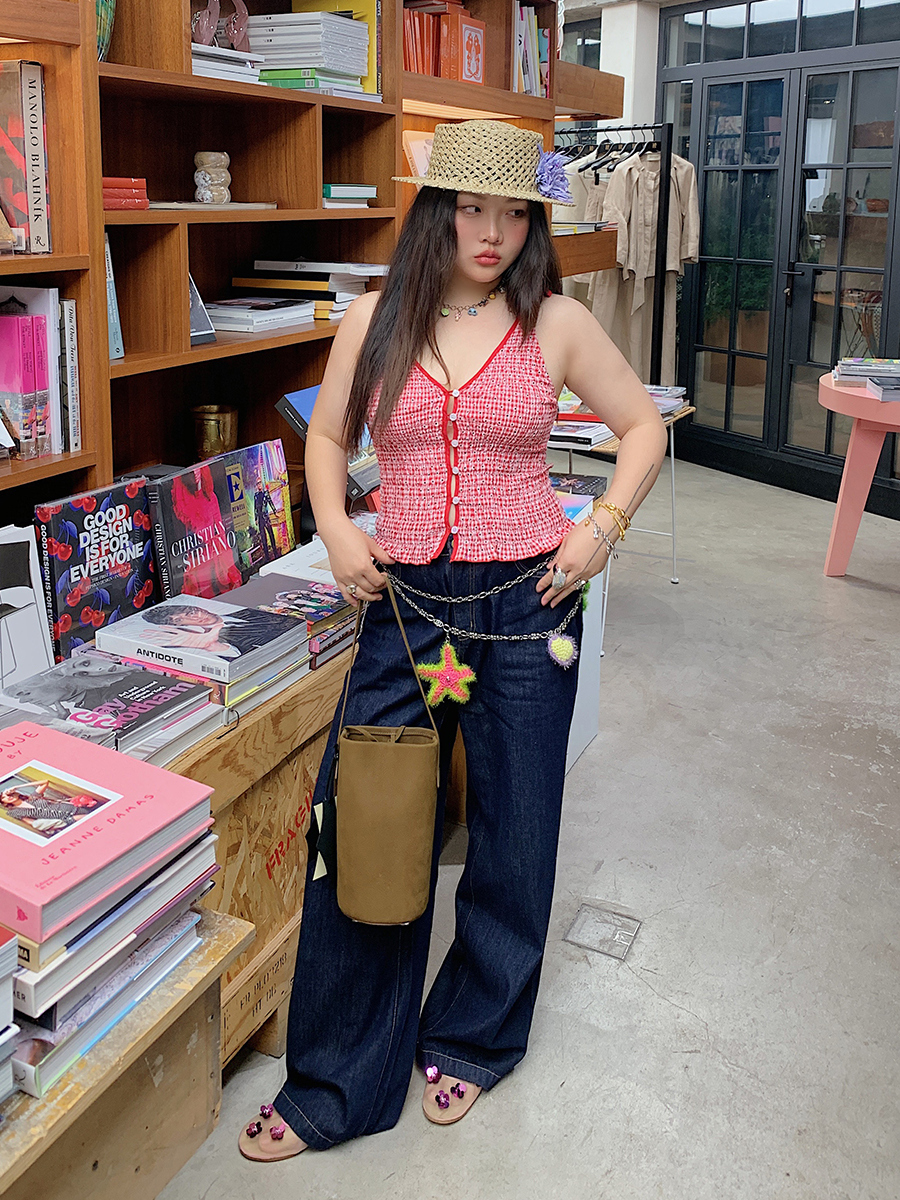 Gold Hollow Out Strap Tank Top for Women - Plus Size Summer Outfit, Big Support, Trendy Hot Girl Style 2025 Gold Hollow Out Strap Tank Top for Women - Plus Size Summer Outfit, Big Support, Trendy Hot Girl Style 2025