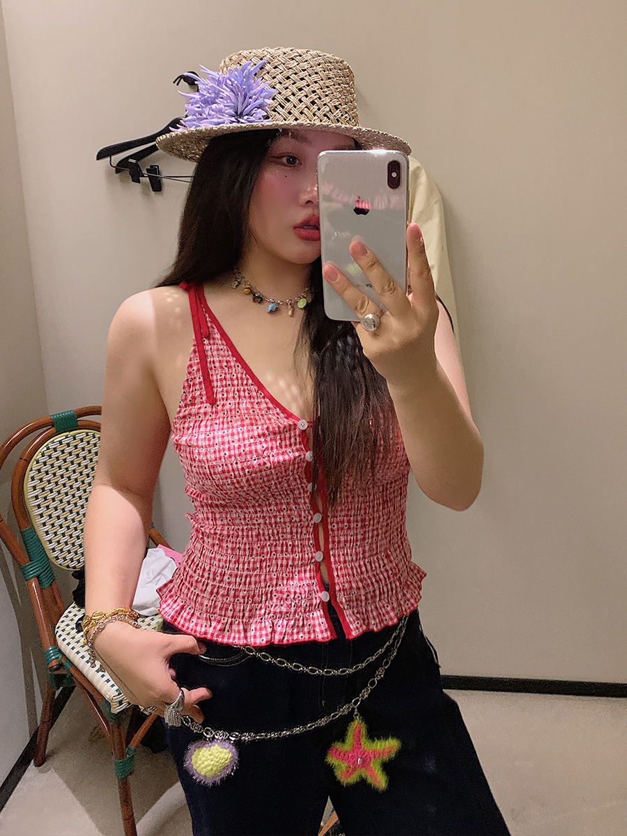 Gold Hollow Out Strap Tank Top for Women - Plus Size Summer Outfit, Big Support, Trendy Hot Girl Style 2025 Gold Hollow Out Strap Tank Top for Women - Plus Size Summer Outfit, Big Support, Trendy Hot Girl Style 2025