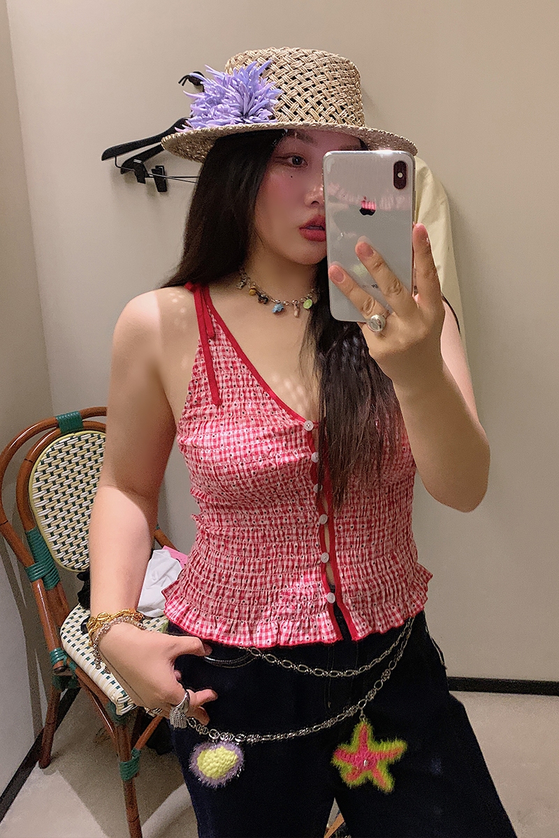 Gold Hollow Out Strap Tank Top for Women - Plus Size Summer Outfit, Big Support, Trendy Hot Girl Style 2025 Gold Hollow Out Strap Tank Top for Women - Plus Size Summer Outfit, Big Support, Trendy Hot Girl Style 2025