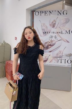 Gold Off-Shoulder Plus Size Dress for Women - Elegant Goddess Style, Waist-Defined, Black Long Dress for Summer Events