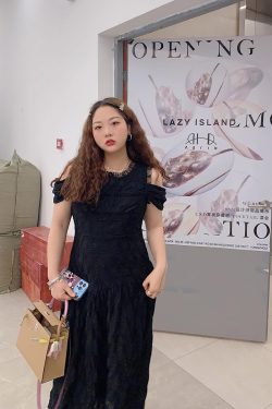 Gold Off-Shoulder Plus Size Dress for Women - Elegant Goddess Style, Waist-Defined, Black Long Dress for Summer Events