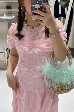 Gold Off-Shoulder Plus Size Dress for Women - Elegant Goddess Style, Waist-Defined, Black Long Dress for Summer Events