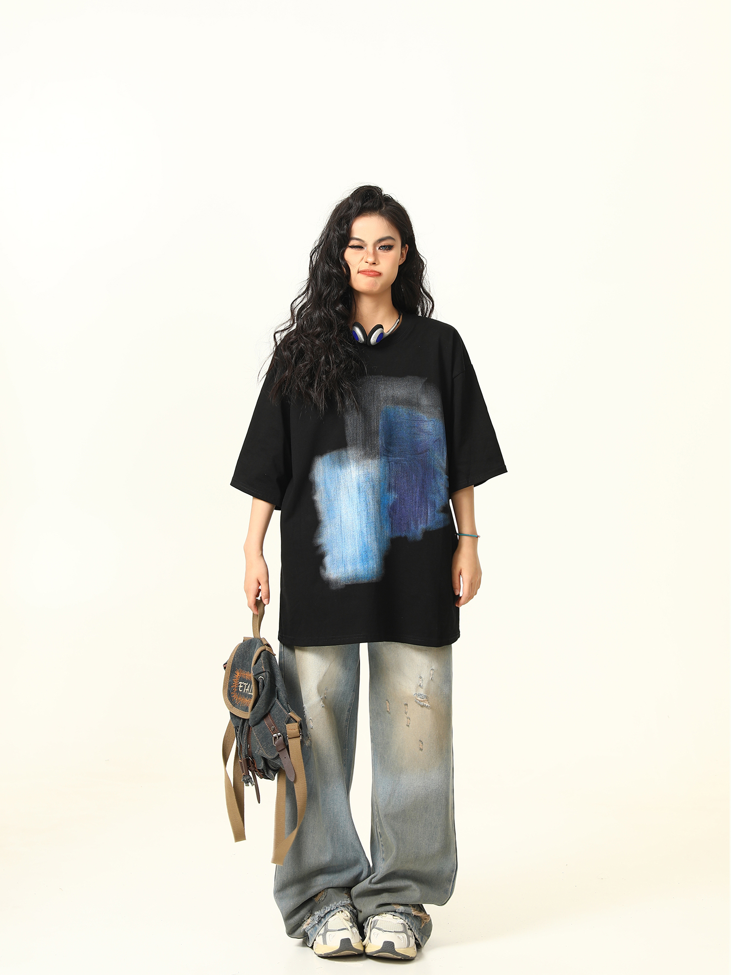 Graffiti Printed Loose Fit Short Sleeve T-Shirt for Men and Women - Summer Streetwear Couple Top, Urban Style Graffiti Printed Loose Fit Short Sleeve T-Shirt for Men and Women - Summer Streetwear Couple Top, Urban Style