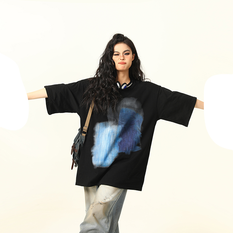 Graffiti Printed Loose Fit Short Sleeve T-Shirt for Men and Women - Summer Streetwear Couple Top, Urban Style Graffiti Printed Loose Fit Short Sleeve T-Shirt for Men and Women - Summer Streetwear Couple Top, Urban Style