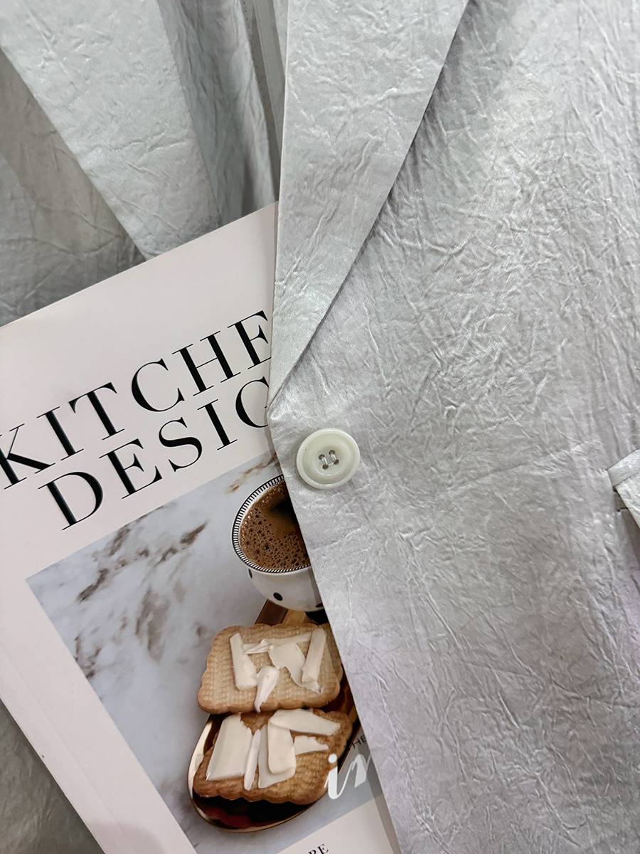 Gray Acetate Thin Blazer for Women - 2025 Summer Fashion, High-End Casual Commuting Versatile Suit Gray Acetate Thin Blazer for Women - 2025 Summer Fashion, High-End Casual Commuting Versatile Suit