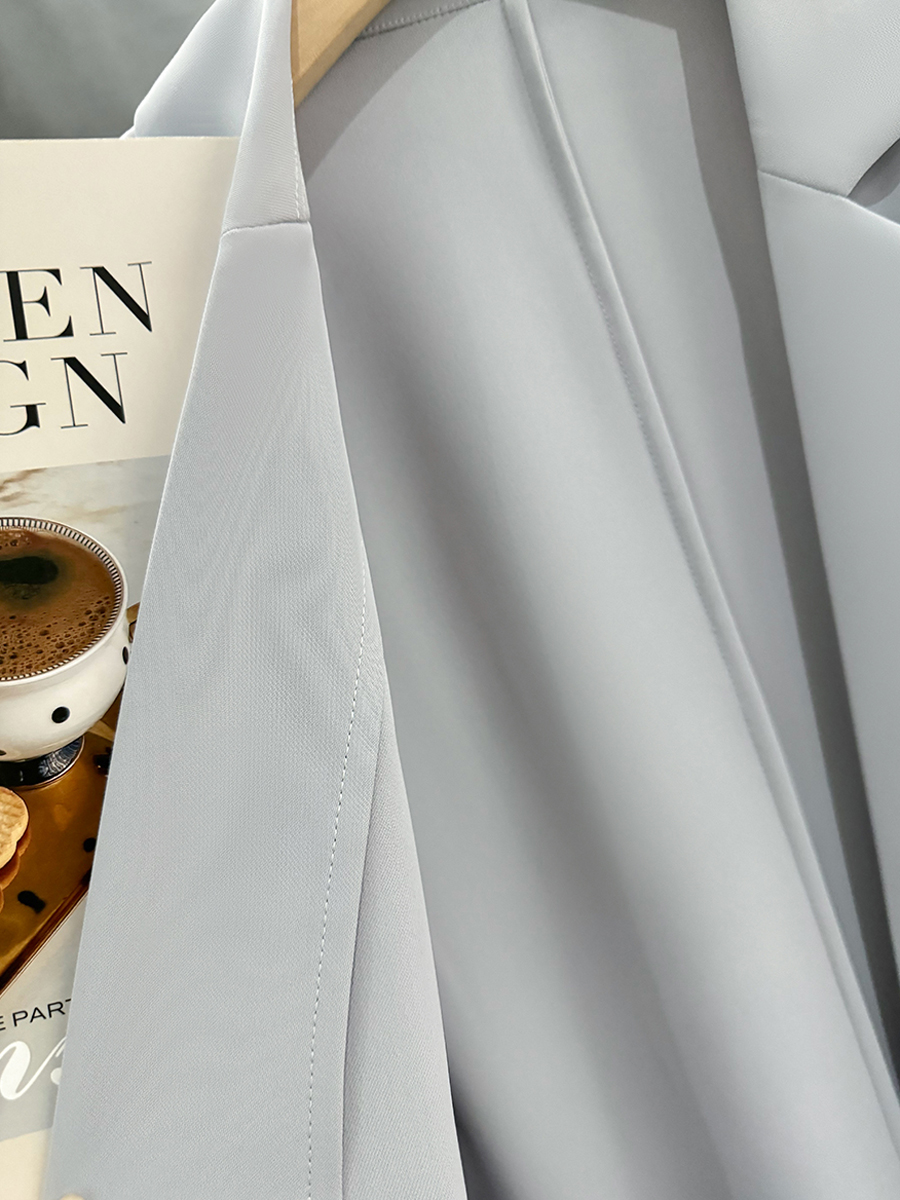 Gray-Blue Casual Minimalist Blazer for Women, Summer Lightweight Commuter Style, Unique 2025 Korean Fashion Design Gray-Blue Casual Minimalist Blazer for Women, Summer Lightweight Commuter Style, Unique 2025 Korean Fashion Design