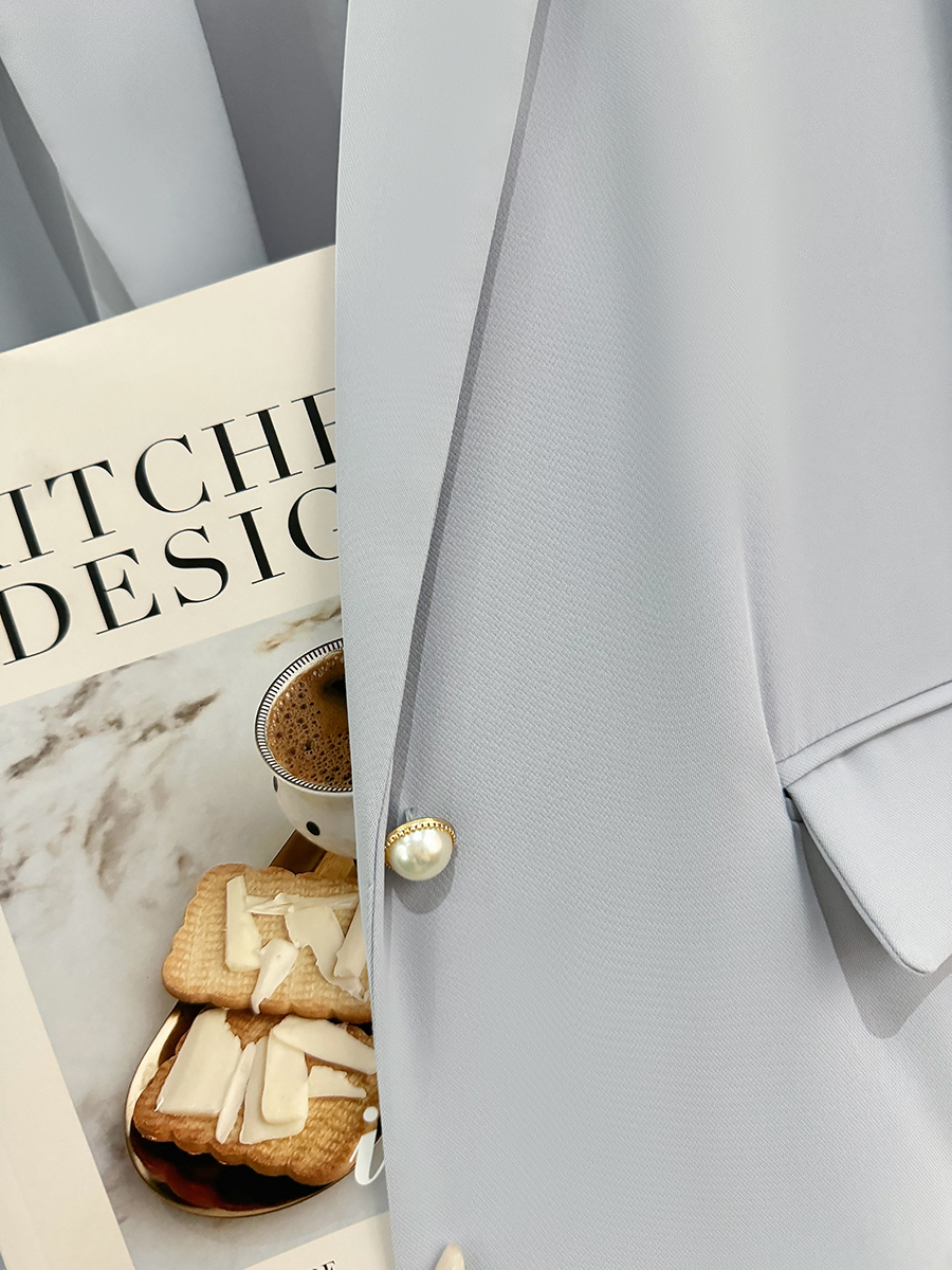 Gray-Blue Casual Minimalist Blazer for Women, Summer Lightweight Commuter Style, Unique 2025 Korean Fashion Design Gray-Blue Casual Minimalist Blazer for Women, Summer Lightweight Commuter Style, Unique 2025 Korean Fashion Design