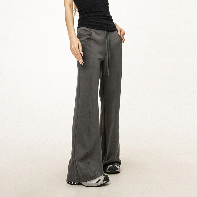 Gray Flared Sweatpants for Women - Casual Draped Wide Leg Bell Bottoms, Sporty Style, Comfortable Fit, Trendy Athleisure Gray Flared Sweatpants for Women - Casual Draped Wide Leg Bell Bottoms, Sporty Style, Comfortable Fit, Trendy Athleisure