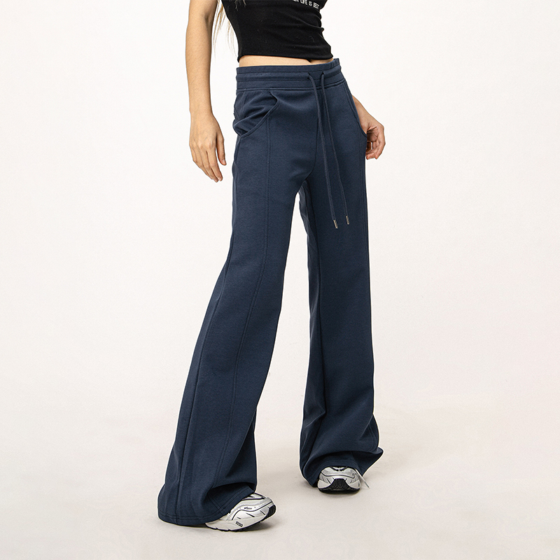 Gray Flared Sweatpants for Women - Casual Draped Wide Leg Bell Bottoms, Sporty Style, Comfortable Fit, Trendy Athleisure Gray Flared Sweatpants for Women - Casual Draped Wide Leg Bell Bottoms, Sporty Style, Comfortable Fit, Trendy Athleisure