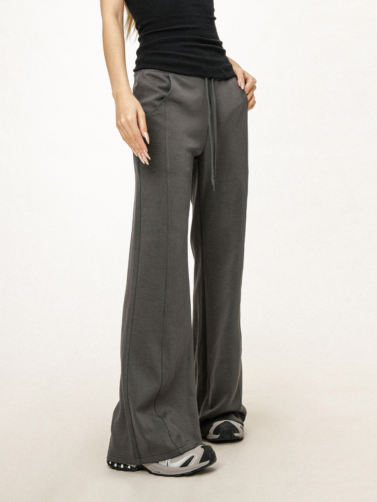 Gray Flared Sweatpants for Women - Casual Draped Wide Leg Bell Bottoms, Sporty Style, Comfortable Fit, Trendy Athleisure Gray Flared Sweatpants for Women - Casual Draped Wide Leg Bell Bottoms, Sporty Style, Comfortable Fit, Trendy Athleisure