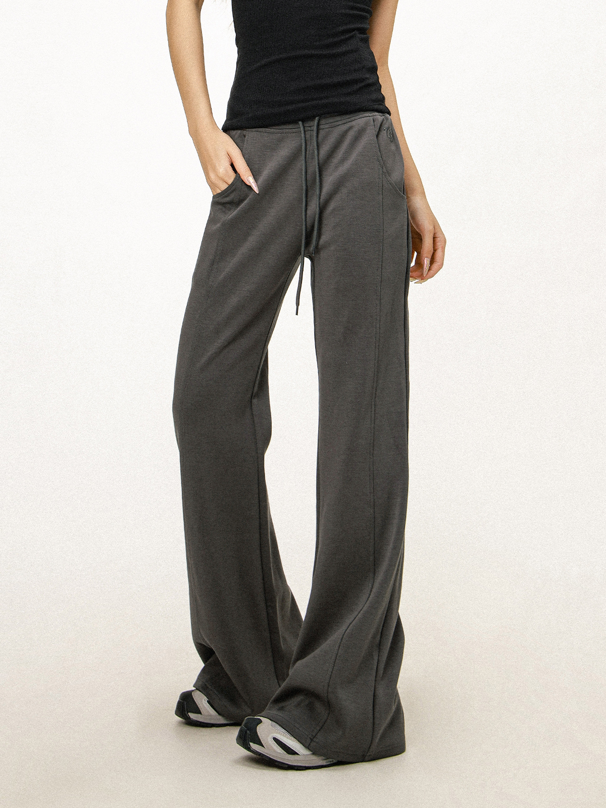 Gray Flared Sweatpants for Women - Casual Draped Wide Leg Bell Bottoms, Sporty Style, Comfortable Fit, Trendy Athleisure Gray Flared Sweatpants for Women - Casual Draped Wide Leg Bell Bottoms, Sporty Style, Comfortable Fit, Trendy Athleisure