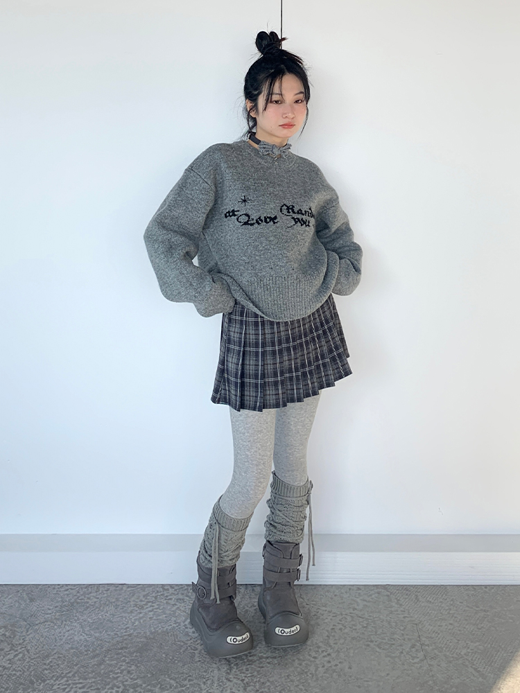 Gray Jacquard Round Neck Loose Casual Layered Knit Sweater for Women in Shibuya Style - Trendy 90s Inspired Fashion Gray Jacquard Round Neck Loose Casual Layered Knit Sweater for Women in Shibuya Style - Trendy 90s Inspired Fashion