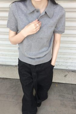 Gray Knitted Short-Sleeve Women's Polo T-Shirt - College Style Slim Fit Summer Top for Versatile Casual Looks