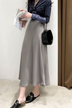 Gray Satin Sheen Diagonal-Cut Fishtail Skirt - Women's Bodycon Mid-Length for Spring/Summer 2025 Fashion
