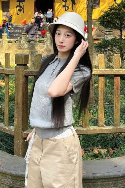 Gray Short Sleeve Polo Shirt for Women - Summer American Retro Knitted T-Shirt, College Style Slim Fit Top