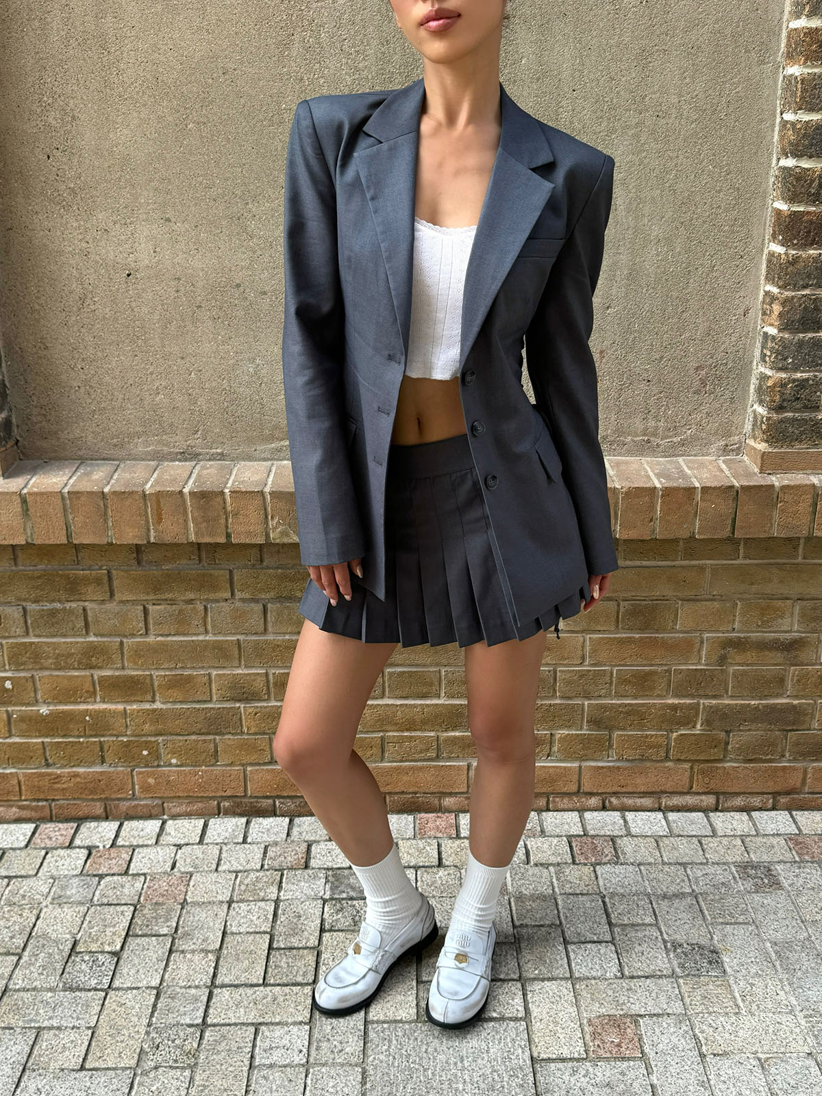 Gray Strap Waist-Cinching Fitted Suit & Pleated Skirt Set - City Girl Style for Trendy Outfits, Perfect for 90s and Y2K Fashion Gray Strap Waist-Cinching Fitted Suit & Pleated Skirt Set - City Girl Style for Trendy Outfits, Perfect for 90s and Y2K Fashion