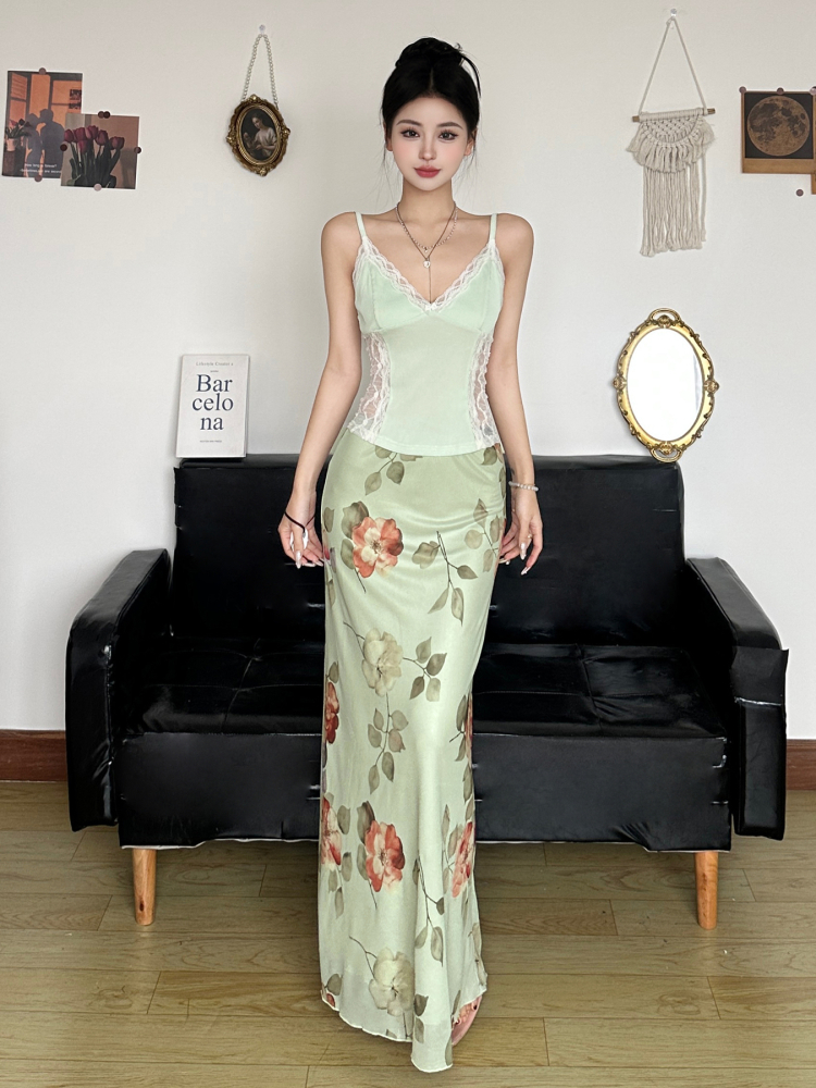 Green and Fresh Floral Mesh Midi Skirt - Women's Elegant Chinese Style Draped Design for a Chic Look Green and Fresh Floral Mesh Midi Skirt - Women's Elegant Chinese Style Draped Design for a Chic Look