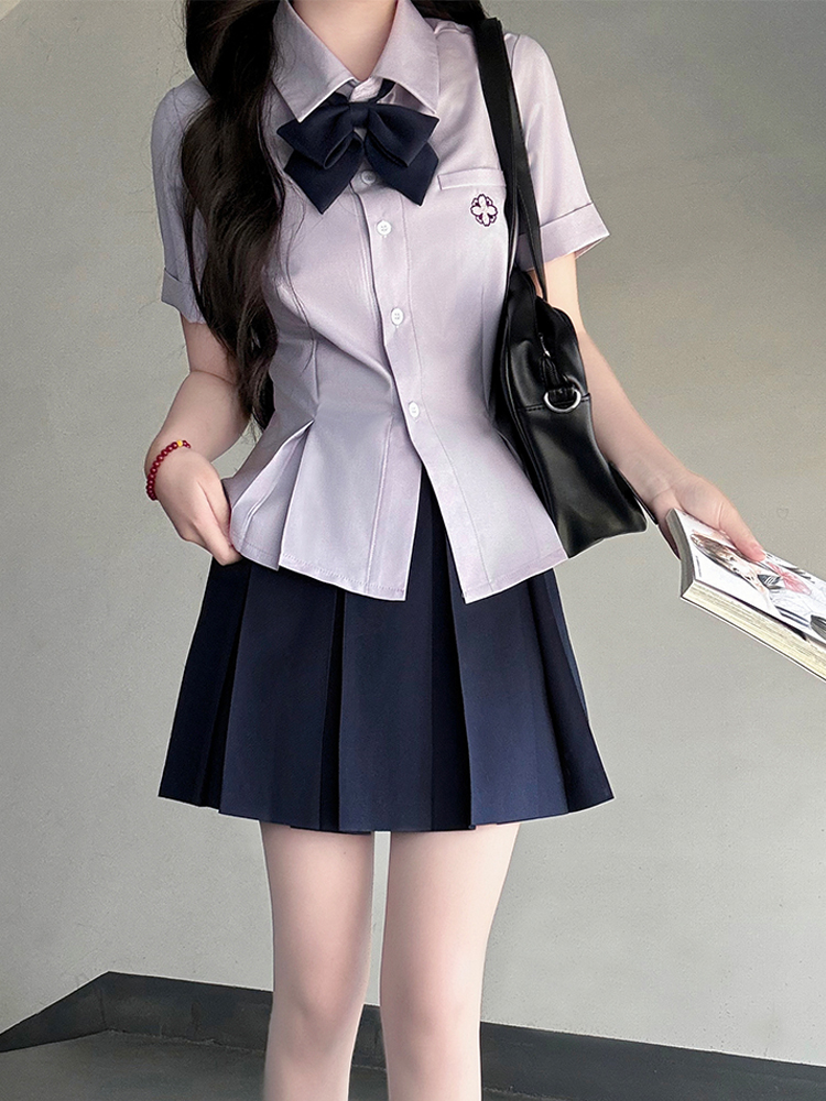 Green Folded Edge Short Sleeve Shirt for Women - Pudding Bear Original JK Uniform College Style, Summer Waist-Defined Design Green Folded Edge Short Sleeve Shirt for Women - Pudding Bear Original JK Uniform College Style, Summer Waist-Defined Design