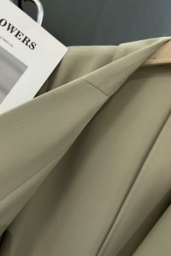 Green Lightweight British-Style Short Sleeve Blazer for Women, Vintage Charm with Metal Buttons, 2025 Summer Fashion