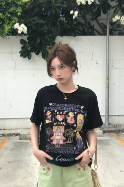 Green Short Sleeve Vintage T-Shirt for Women with Japanese Retro Girl Print, Loose Fit Pure Cotton Summer Top